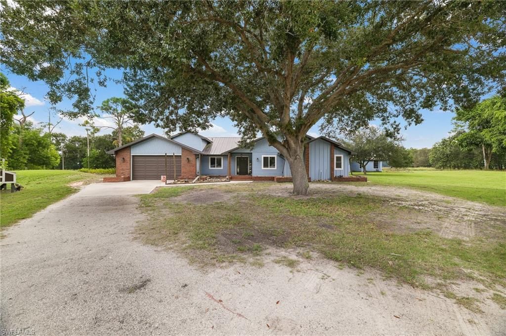 20401 Pearce ST, NORTH FORT MYERS, FL 33917 — photo 4