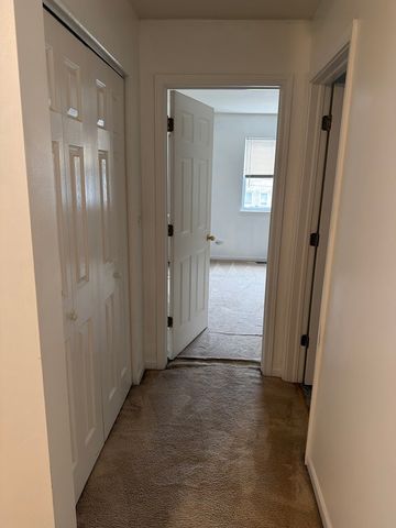 4100 W Cermak Road 1, Chicago, IL 60623