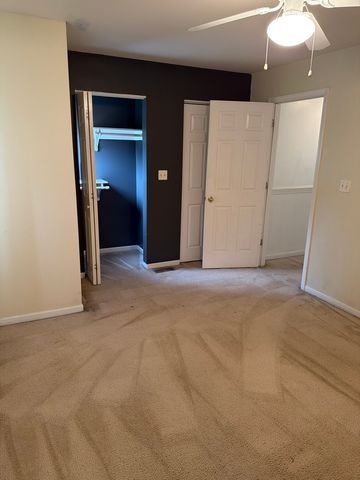 4100 W Cermak Road 1, Chicago, IL 60623