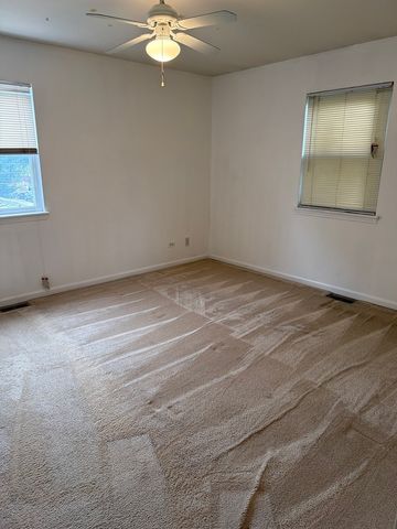 4100 W Cermak Road 1, Chicago, IL 60623