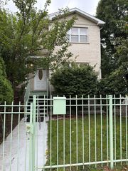 4100 W Cermak Road 1, Chicago, IL 60623