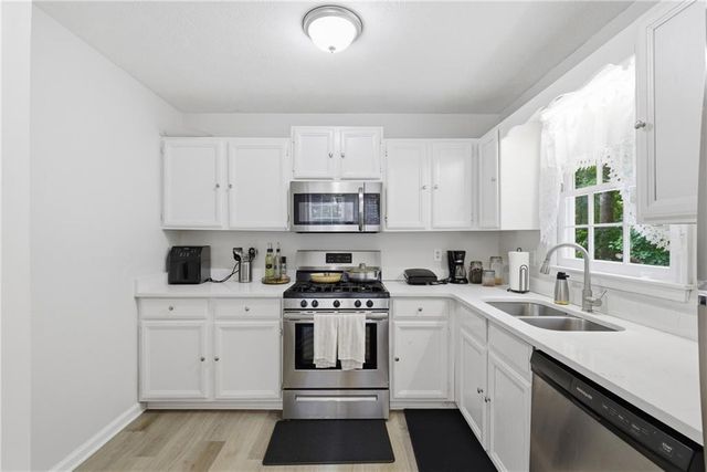 134 Landing Lane, Powder Springs, GA 30127