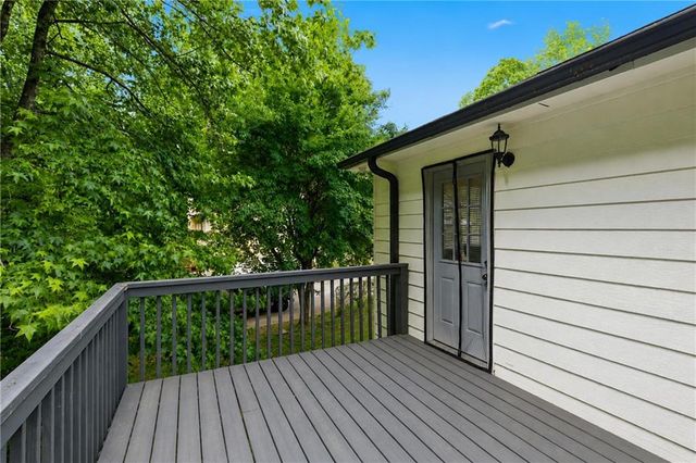134 Landing Lane, Powder Springs, GA 30127