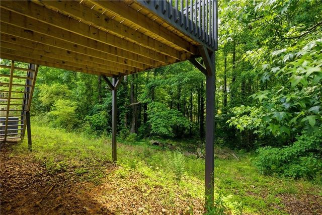 134 Landing Lane, Powder Springs, GA 30127