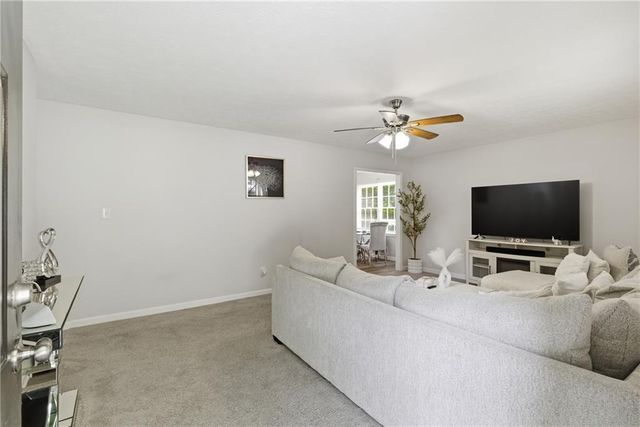 134 Landing Lane, Powder Springs, GA 30127