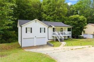 134 Landing Lane, Powder Springs, GA 30127