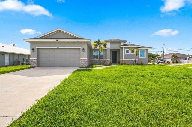4671 SW Albacore Street, Port St. Lucie, FL 34953