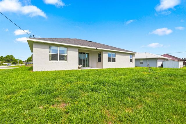 4671 SW Albacore Street, Port St. Lucie, FL 34953