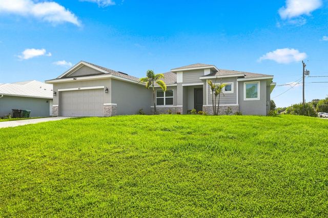 4671 SW Albacore Street, Port St. Lucie, FL 34953