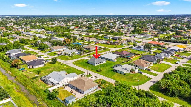 4671 SW Albacore Street, Port St. Lucie, FL 34953