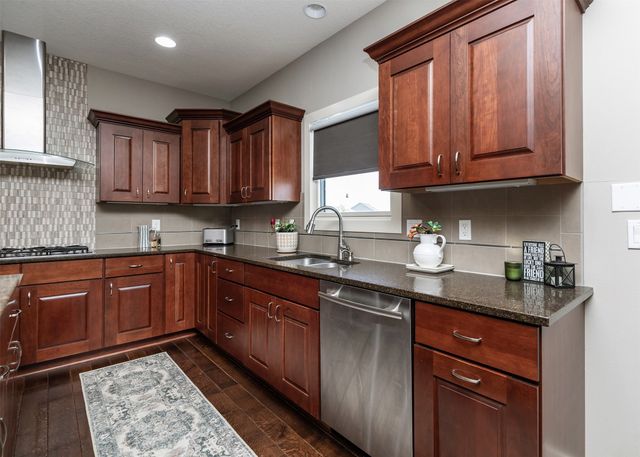 1905 Normandy Drive, Carlisle, IA 50047