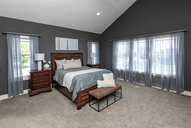 1905 Normandy Drive, Carlisle, IA 50047