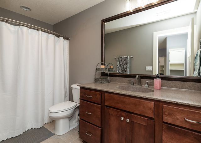 1905 Normandy Drive, Carlisle, IA 50047