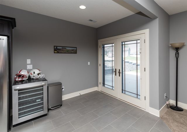 1905 Normandy Drive, Carlisle, IA 50047