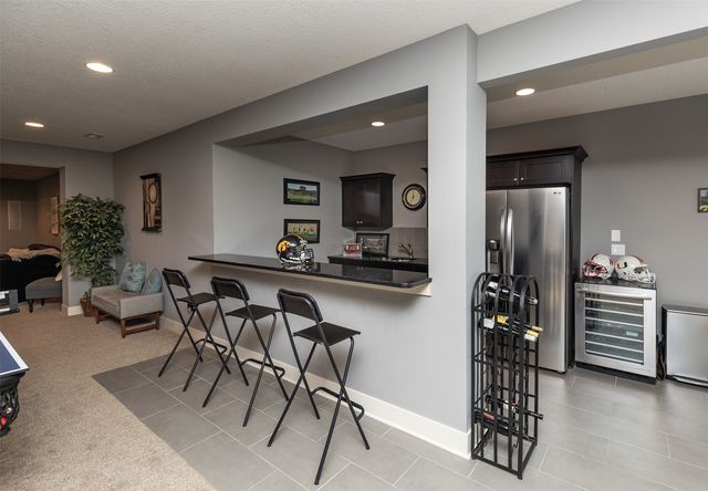1905 Normandy Drive, Carlisle, IA 50047
