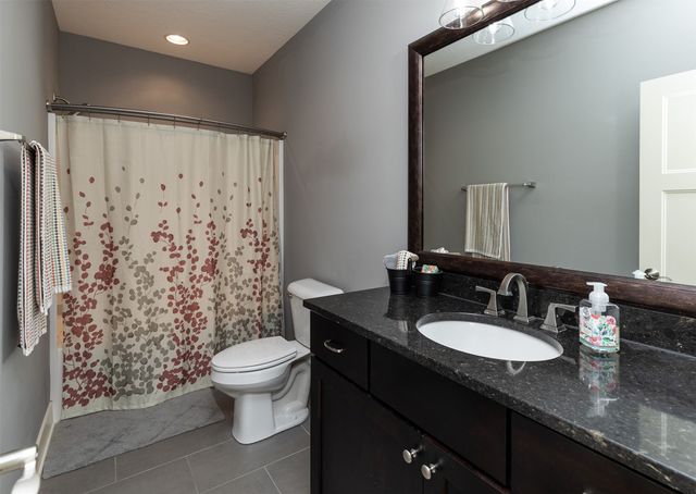 1905 Normandy Drive, Carlisle, IA 50047