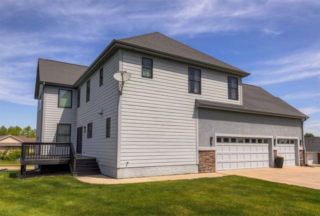 1905 Normandy Drive, Carlisle, IA 50047