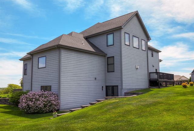 1905 Normandy Drive, Carlisle, IA 50047