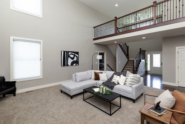 1905 Normandy Drive, Carlisle, IA 50047