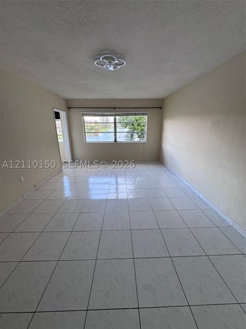 20111 NE 27th Ct K212, Aventura, FL 33180