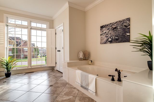 139 Thornwood Pl, Hendersonville, TN 37075