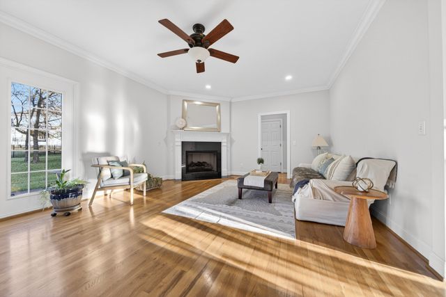 139 Thornwood Pl, Hendersonville, TN 37075