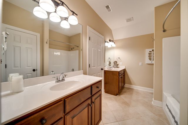 139 Thornwood Pl, Hendersonville, TN 37075