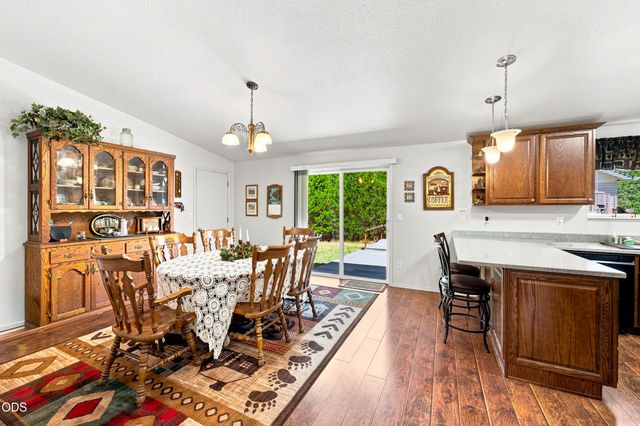 15654 Twin Drive, La Pine, OR 97739