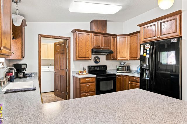 15654 Twin Drive, La Pine, OR 97739