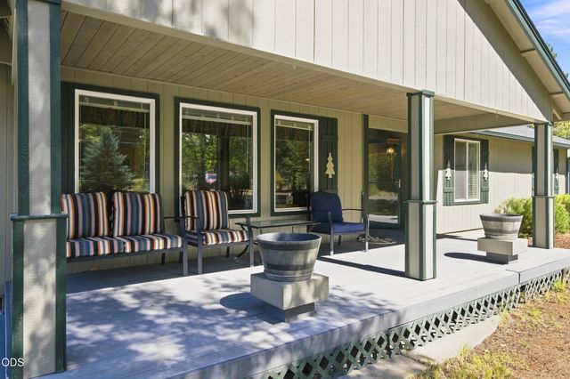 15654 Twin Drive, La Pine, OR 97739