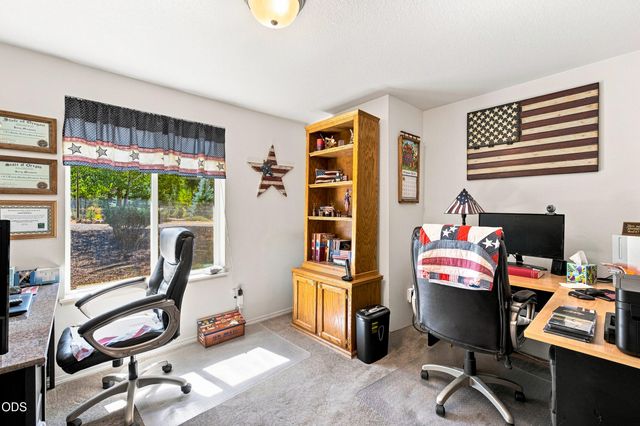 15654 Twin Drive, La Pine, OR 97739