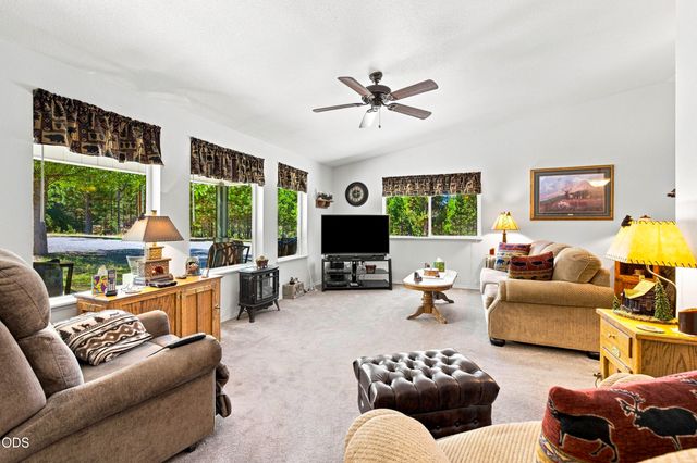 15654 Twin Drive, La Pine, OR 97739