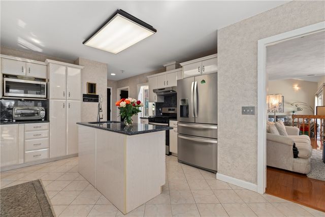 27 Alpine Estates Drive, Cranston, RI 02921