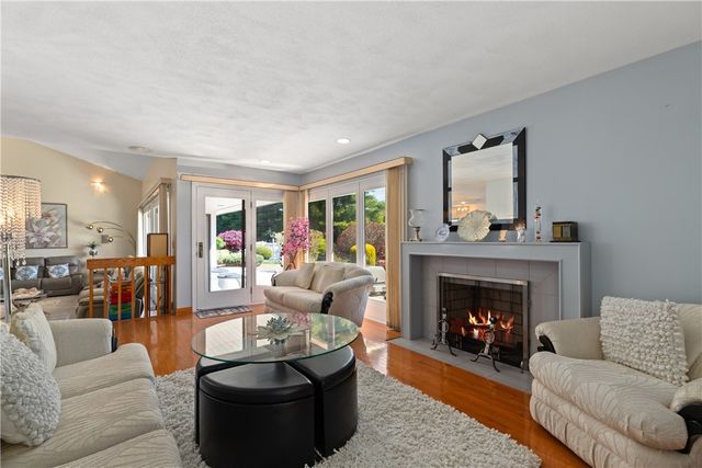 27 Alpine Estates Drive, Cranston, RI 02921