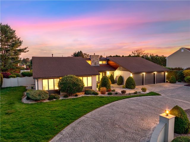 27 Alpine Estates Drive, Cranston, RI 02921