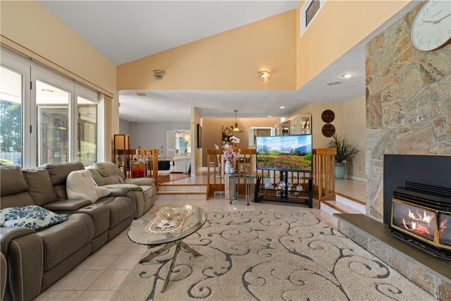 27 Alpine Estates Drive, Cranston, RI 02921