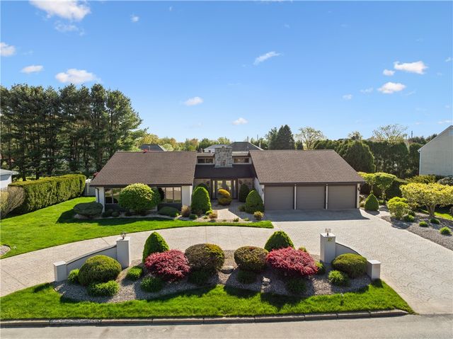 27 Alpine Estates Drive, Cranston, RI 02921
