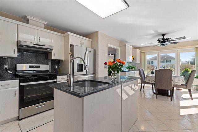 27 Alpine Estates Drive, Cranston, RI 02921