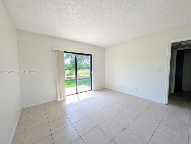 11394 Royal Palm Blvd 11394, Coral Springs, FL 33065