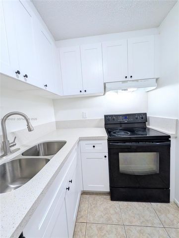 11394 Royal Palm Blvd 11394, Coral Springs, FL 33065