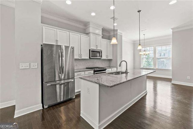 4435 Donahue Avenue, Sugar Hill, GA 30518