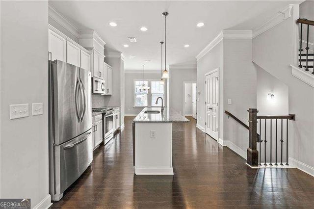 4435 Donahue Avenue, Sugar Hill, GA 30518