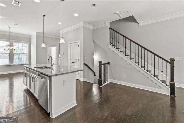 4435 Donahue Avenue, Sugar Hill, GA 30518