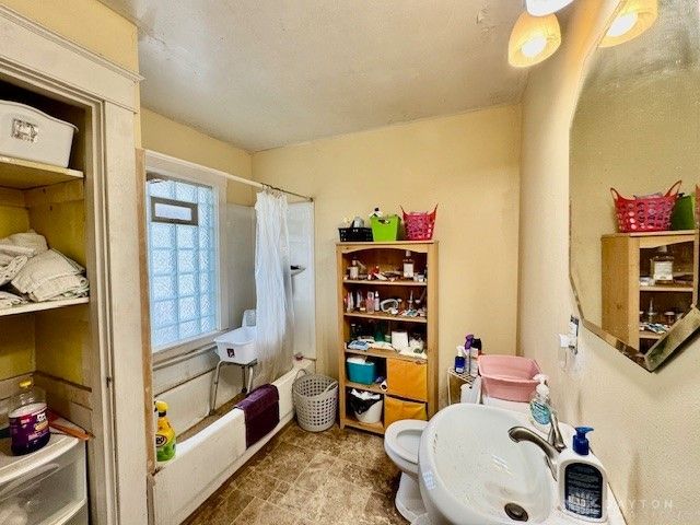 1209 Kammer Avenue, Dayton, OH 45417