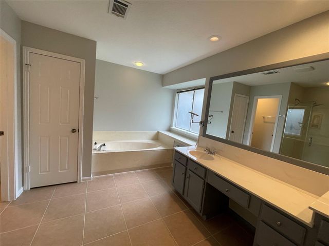 7110 Pembrough Lane, Katy, TX 77494