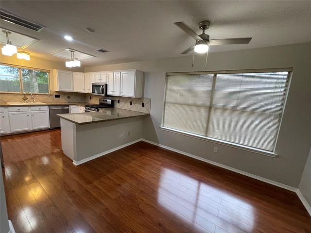 7110 Pembrough Lane, Katy, TX 77494
