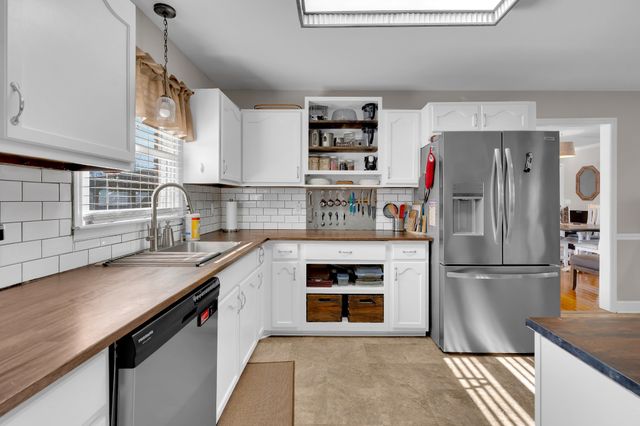 112 Breckenridge Rd, Tullahoma, TN 37388