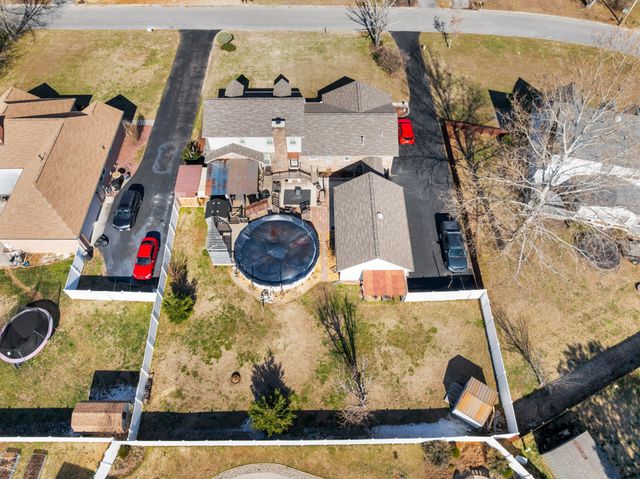 112 Breckenridge Rd, Tullahoma, TN 37388