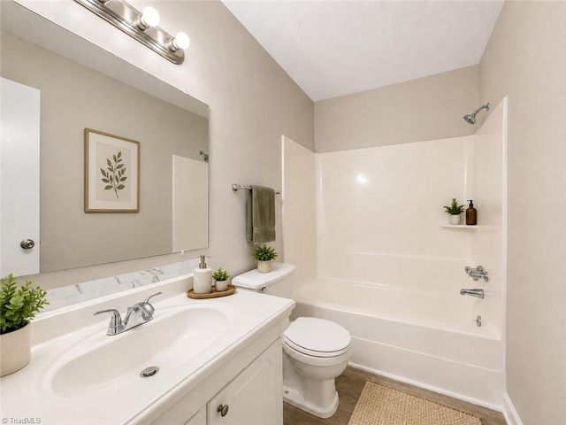2235 Sunderland Road 98c, Winston-salem, NC 27103