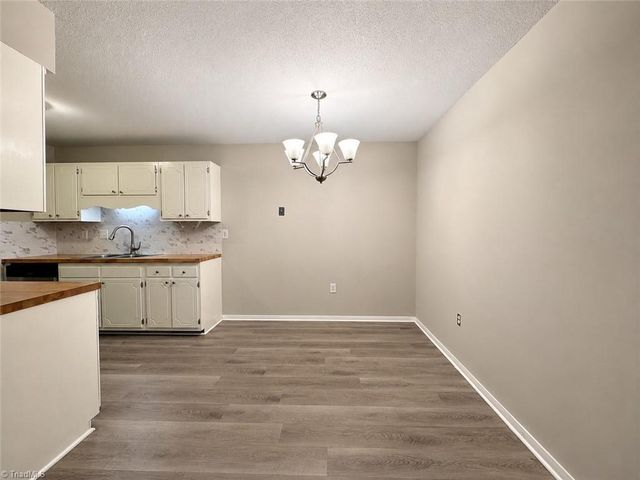 2235 Sunderland Road 98c, Winston-salem, NC 27103